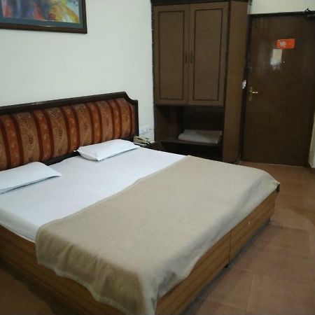 Hotel Ganges Rivera Haridvár Kültér fotó