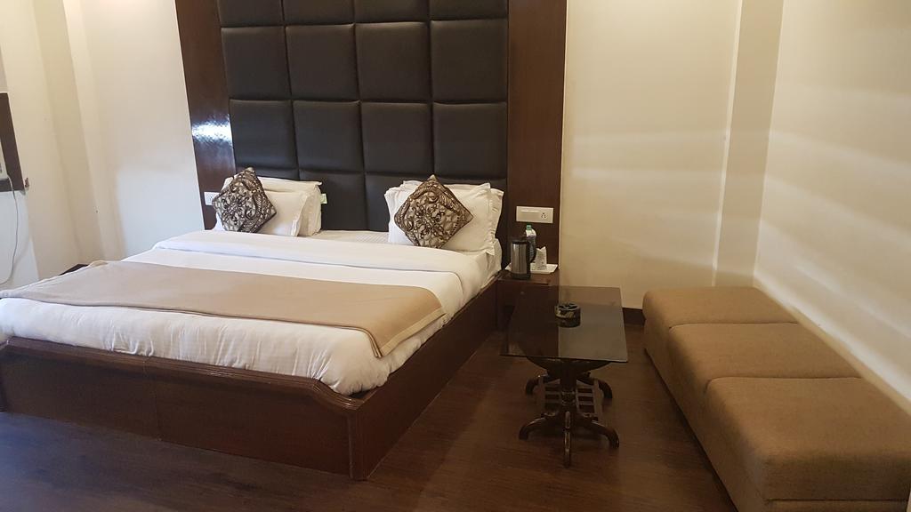 Hotel Ganges Rivera Haridvár Kültér fotó