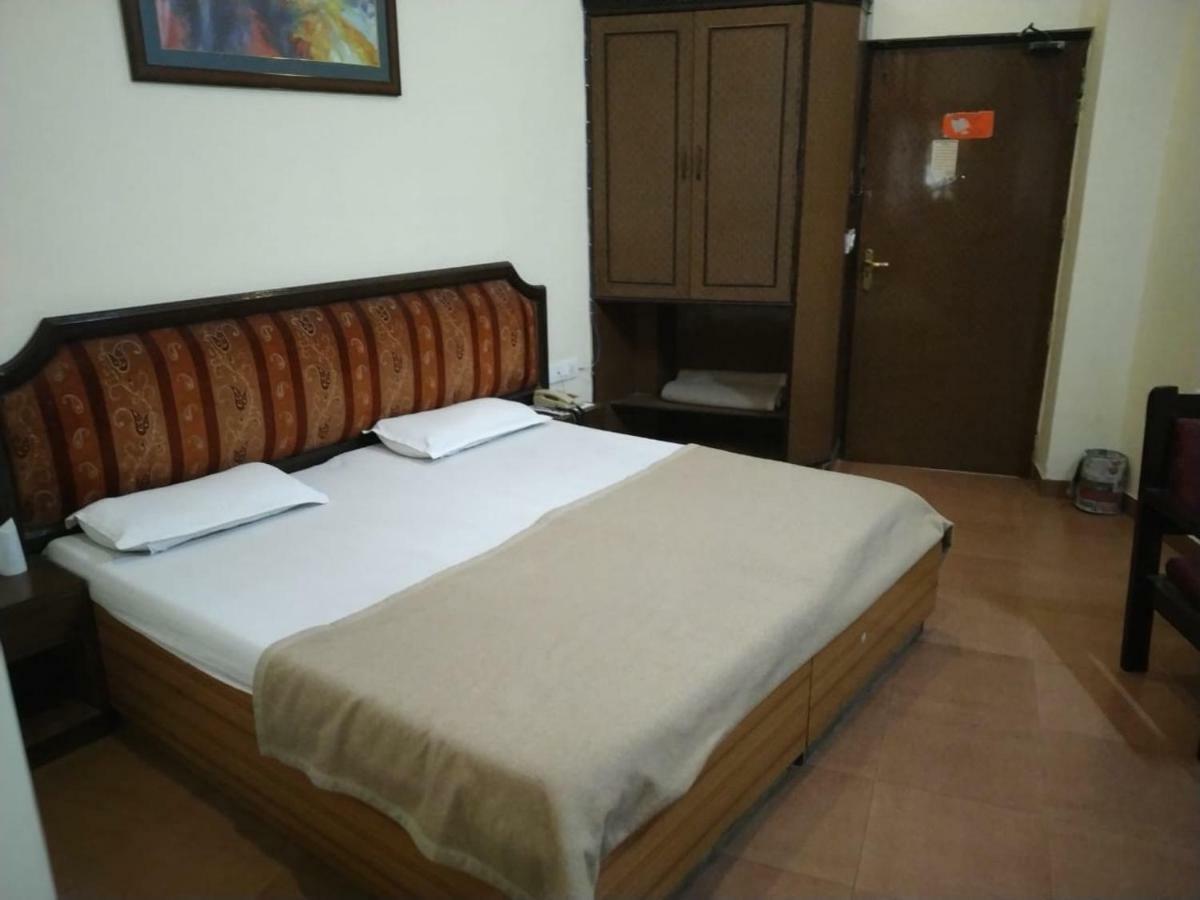 Hotel Ganges Rivera Haridvár Kültér fotó